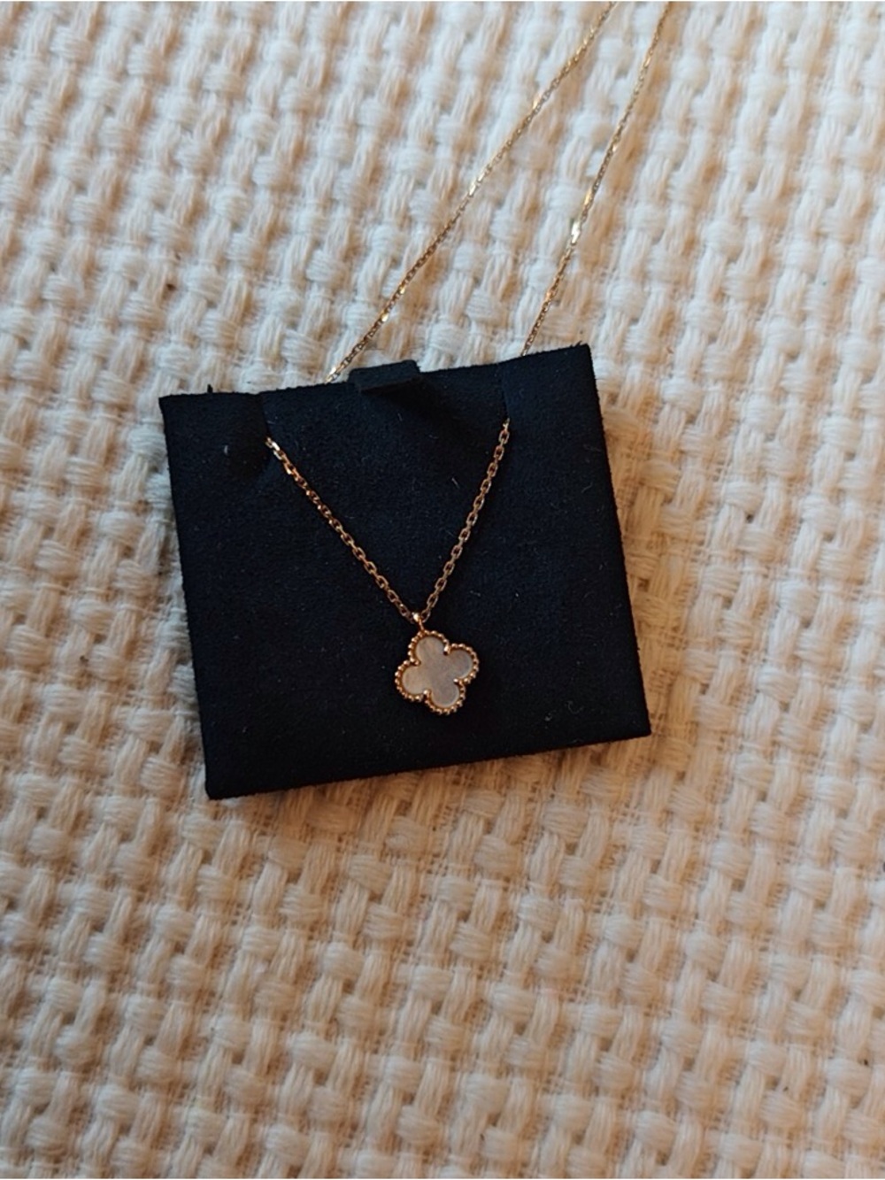 Excellent Used Condition Van Cleef & Arpels Necklace VCA Necklace - Picture 3 of 6
